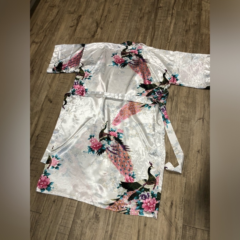 Sam Well Floral Satin Kimono Robe peacock floral flowers romantic night bath - Picture 3 of 9